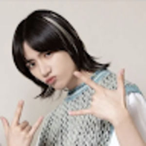 Meet your Posher, Chloé